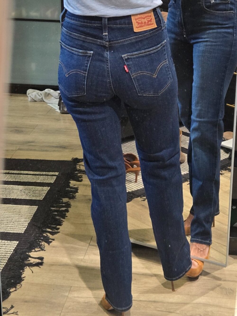 LEVIS | High Rise 724 Jeans